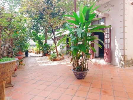 Bán nhà mặt phố Âu Cơ Tây Hồ. MT rộng 10,5M. DT 390M. Chỉ 47,5 tỷ. Phố như Xa lộ, giá tăng cao