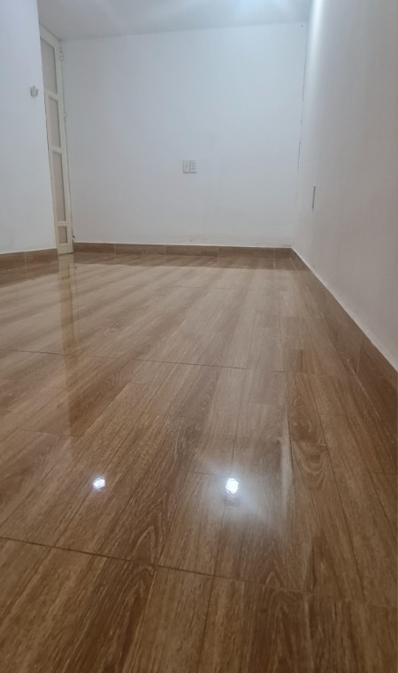 Nhà 1T1L, 4X18M, 3PN, 3WC, sân đậu oto, sẵn nội thất, đường số 40, Hiệp Bình Chánh, TĐ