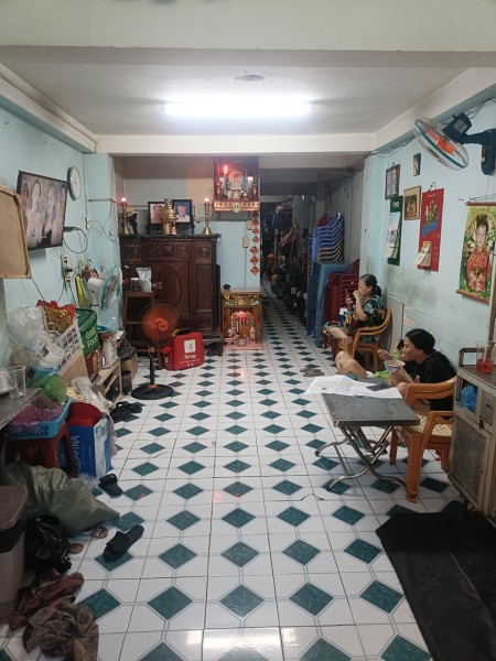 Bán tầng trệt C/C 207 đường Bùi Viện, P. Phạm Ngũ Lão, Quận 1