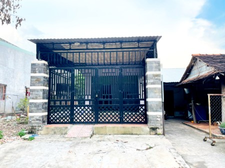 Bán nhà cấp 4 đường lớn, phường Tân Đông Hiệp, TP Dĩ An, giá 2 tỷ 7