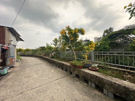 Tương lai hai mặt tiền đường rộng 15M - Gần đại học Văn Hiến, tiện về Gò Vấp