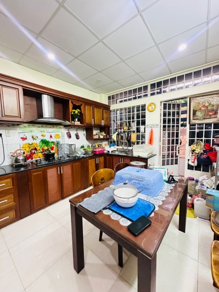 Nhà 3 tầng - XVNT - Hẻm 5M - 60M2 - An ninh - Chỉ nhỉnh 8 tỷ