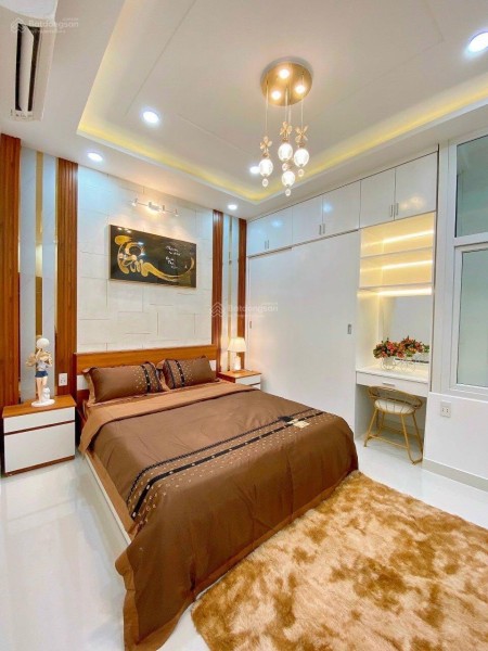 Chính chủ bán nhanh căn nhà gần MTĐ Lê Hồng Phong siêu đẹp, p12, Quận 10. Giá 18 tỷ DT 5 x 15m, HXH