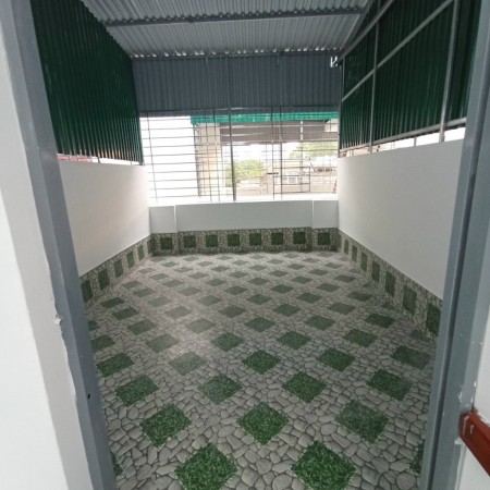 Nhà đẹp, dân xây khung BT, đường Mễ Trì, 40m2, 5 tầng, LH: 0886171279