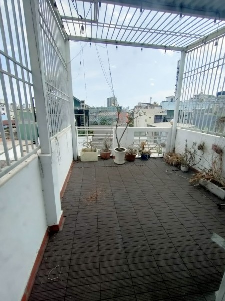 Nhà đẹp 5 lầu Bình Thạnh - Gía 3,8 tỷ - 50m ra công viên dạo mát