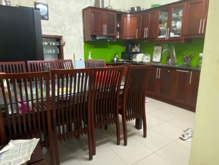 Nhà mặt ngõ 134.Tân Thụy, Long Biên, ngõ sạch sẽ, ba gác tránh nhau, nội thất còn mới 52m2, 5,8 ty