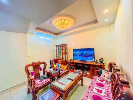Bán nhà ngõ 333 Phạm Văn Đồng, nhà mới, ô tô đỗ cửa, ngõ thông, giá 6 tỷ