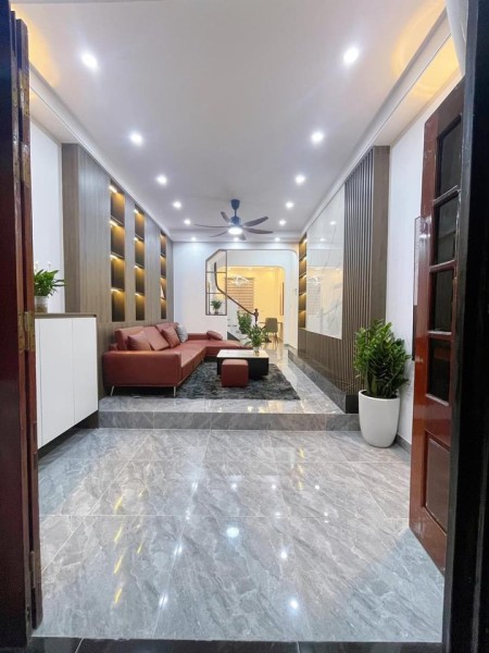 Minh Khai, oto đỗ cửa, gần mặt phố, trước ể tin được nhà ngõ rộng thêm 3M, ngõ thông thiên