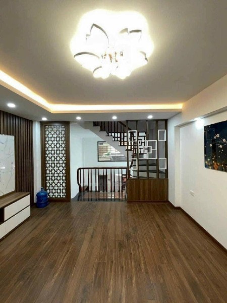 Ngõ nông, chủ tự xây chắc chắn, gần hồ Điều Hòa, tiện ích ngập tràn, đầu tư dòng tiền đỉnh