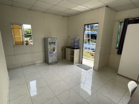 Cho thuê Phòng CHDV 30m2, full nội thất, Ban công, có PN riêng - Tân Bình