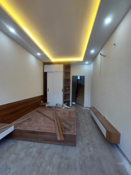 Bán nhà Vĩnh Phúc - Ba Đình: 29m x 5T x 3,3 mt giá 5.85 tỷ
