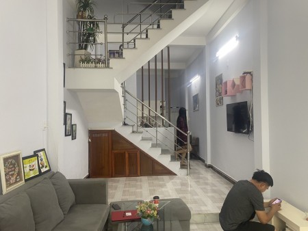 Bán nhà sau lưng mặt tiền Điện Biên Phủ