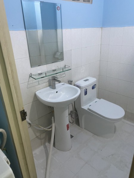 Cho thuê phòng trọ tại 451/11/14 Đường Tô Hiến Thành, Phường 14, Quận 10.