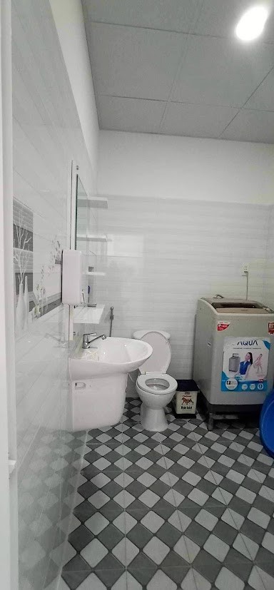 Bán nhà mặt tiền 1 đờI chủ Lê Thị Hoa sát chợ Khiết Tâm 120m2 (5x24) 2 tầng 9.9 tỷ.