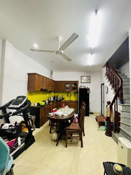 Bán nhà Phú Mỹ, Mỹ Đình Full nội thất. Dt 32m2 5T, 4pn, 4wc,10m ra oto. Giá 5,2 tỷ