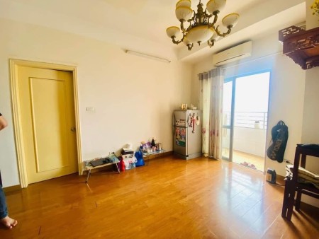 Cho thuê Chung Cư Screc - Quận 3 76m2 2PN, nội thất cơ bản. Giá thuê 12tr/tháng
