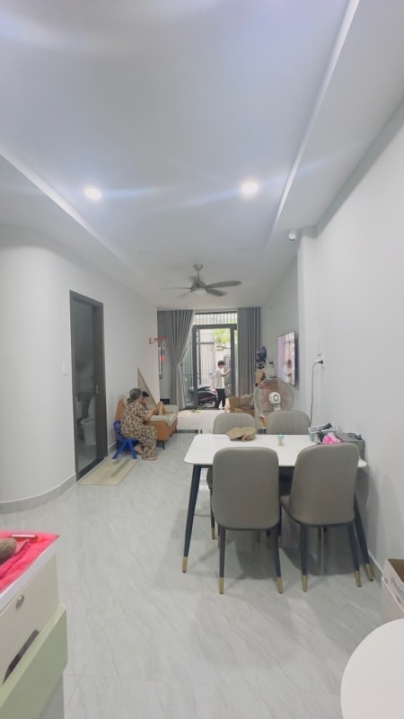 Bán nhà Phường Trường Thọ - 52M2 2 Tầng - Thông số hoa hậu - Nhỉnh 5 tỷ