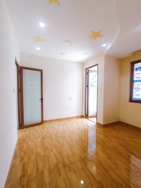Gấp Bán Nhà Phường Linh Xuân Thủ Đức 100m2 giá 6 tỷ xuống 5 TL thêm