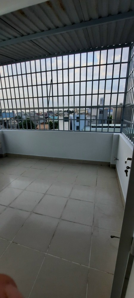 "Nhất nhà đất" => Bán nhà đẹp xây kiên cố hẻm oto, 1 trệt 2 lầu, 4PN, tặng toàn bộ nội thất mới tinh