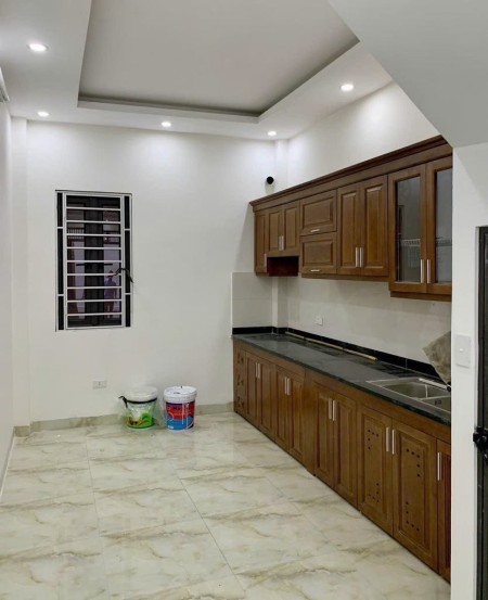 Cần bán nhà Bồ Đề, 50m ra phố, dân trí cao, 36m2 với 5,1 tỷ