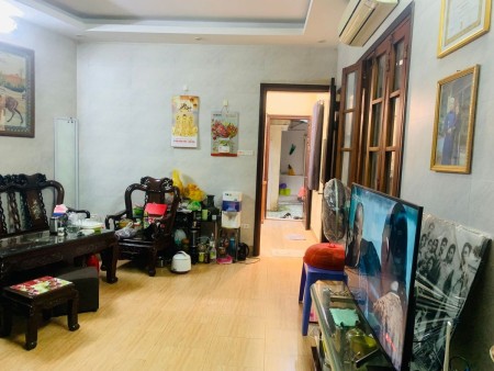 Bán nhà 2 tầng 29m, 3.5 tỷ giữa phố cổ Ba Đình giáp Hoàn Kiếm