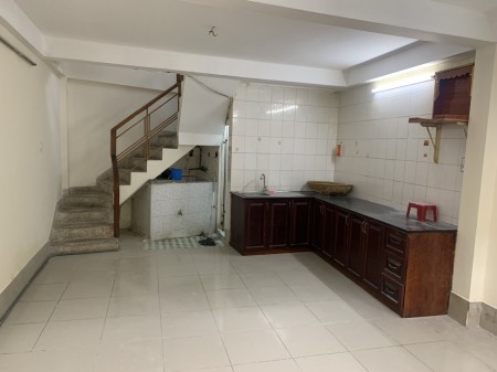 Nhà 3 tầng, hẻm 8M số 253 Hà Tôn Quyền, DT: 4X14m - 3PN 3WC - 14TR/TH