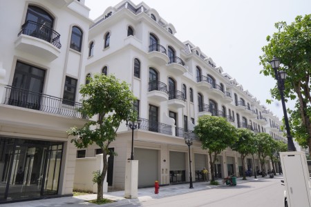 Đi đến slide 4