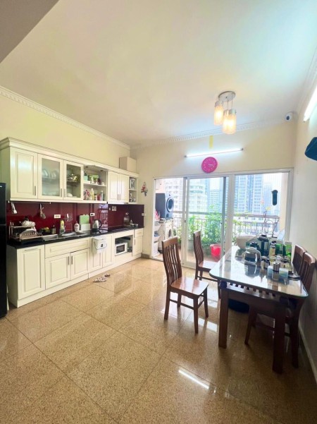 Cho thuê chung cư Ruby Garden - Tân Bình 2PN 85m2 9tr/tháng. Nội thất sẵn. Tầng cao thoáng mát