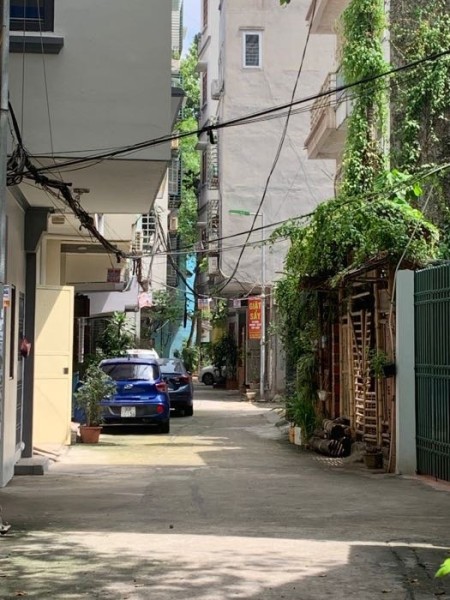 Nhà đẹp phân lô Đầm Trấu - Ô tô tránh - Thang máy - Thông sàn kinh doanh