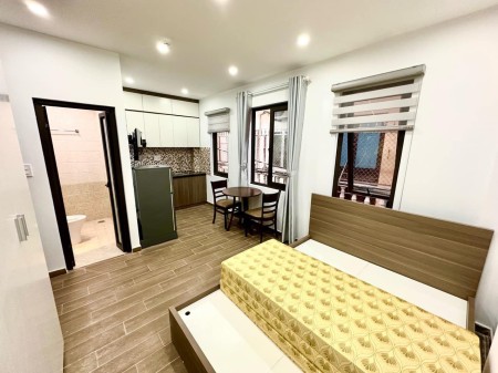 CCMN Giải Phóng 10M ra mặt phố 84M2 X 7 tầng thang máy 18PKK giá 15 tỷ