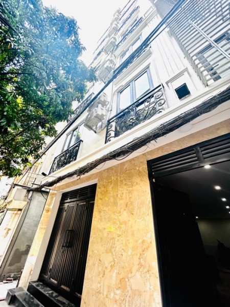 Bán gấp tòa nhà dịch vụ 8 tầng lô góc, mới đẹp tháng máy, Phố Lĩnh Nam, QHM DT 130m, Chào 21 Tỷ