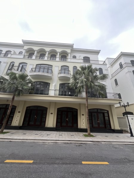 Bán gấp BTLK Chà Là 63m giá mềm tặng thêm ô tô điện VF3 tại Vinhomes Ocean Park 2 giá 7,4 tỷ