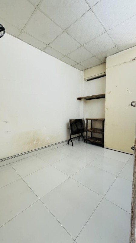 Bán nhà mặt tiền Lò Gốm, 64m2, 2 tầng, xe hơi vào nhà, giá chỉ 7.3 tỷ