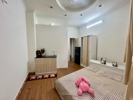 Cho thuê căn hộ full nội thất cửa số lớn, Phùng Văn Cung - Phú Nhuận LH: 0347634699 (Tina)