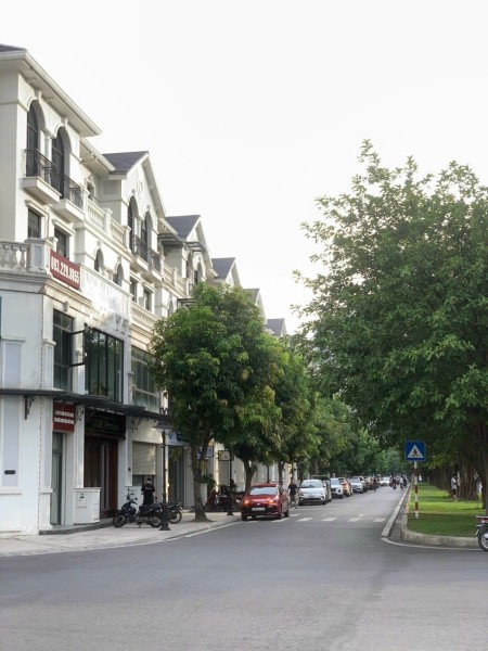 Đi đến slide 2