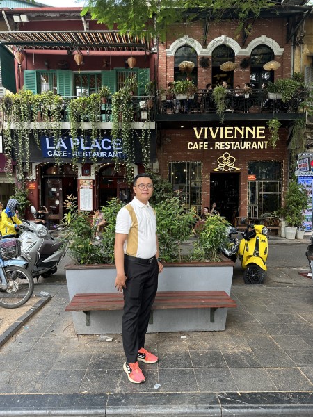 Vũ Cẩn