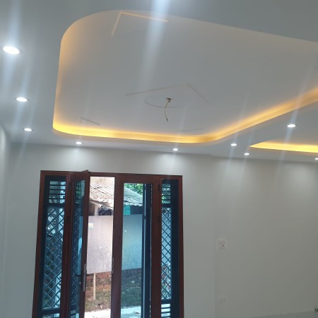 2 tỷ 220 khẩu Hà Nội.- Diện tích: 43m2 - MT: 6m - Dài 7m - Liên hệ 24/24: 0963-834-581