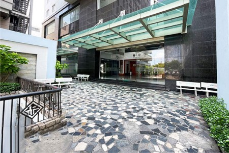 Văn Phòng 300m2 Trệt, MT Võ Văn Kiệt, Ngay Trung Tâm Q1