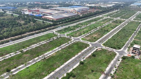 Gấp!!! Cần Bán Đất Nền Khu Đô Thị Đức Hòa Sát Bình Chánh Chỉ 1ty2 90m2