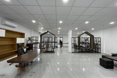 Văn Phòng 145m2, MT Hai Bà Trưng, View Đẹp