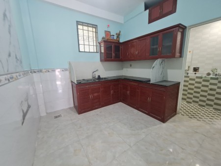 Cần bán nhanh nhà mặt tiền Điện Biên Phủ giá rẻ