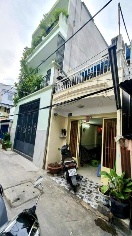 Nhà 2tỷ150  hẻm 3m đường Bình Đông P14 Q8, 3.1m x 10m. 1 trệt, 1 lầu