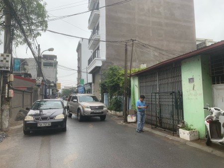 Bán nhà cấp 4 Lạc Long Quân, Tây Hồ 150m2, MT7, 5m, giá chào 30 tỷ