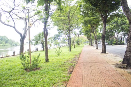 Cho Thuê Mặt bằng đắc địa 250m2 đối diện trường PTTH Tân Phong Q7