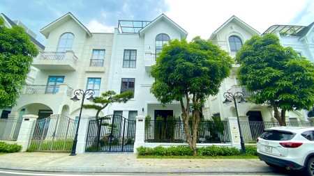 Đi đến slide 8
