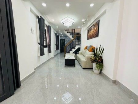 Siêu phẩm nhà mới xây, nội thất đẹp, giá chỉ 4,x tỷ, đường thông thoáng, SHR công chứng ngay
