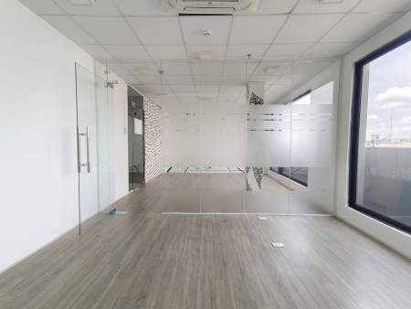 Duy nhất! Sàn văn phòng ngay trung tâm hành chính Sài Gòn Pearl. 50m2 giá chỉ 30tr/th. Đừng bỏ lỡ