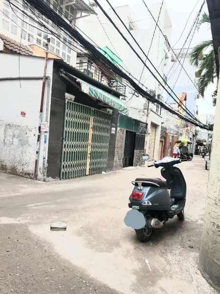 Bán nhà, sát bên khu dân cư Him Lam, 4 x12, 2tầng, xe hơi đỗ cửa, giá chỉ nhỉnh 5tỷ.