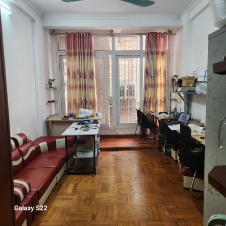 Cần tìm người thuê văn phòng ghép tầng 3, 25m2