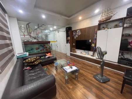 Bán nhà phố Đồng Me, đường rộng ô tô đỗ trong nhà, 51m2, nhỉnh 15 tỷ
